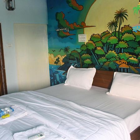 Saghar House Hotel Visakhapatnam Bagian luar foto